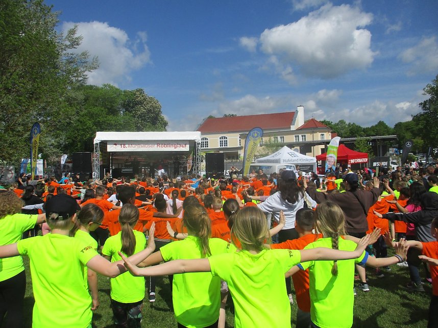 Beim R&ouml;blinglauf z&auml;hlte man nach langer Pause rund 3.000 Teilnehmer