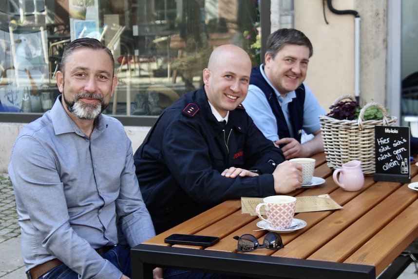 (li.) B&uuml;rgermeister Matthias Reiz st&auml;rkt sich f&uuml;r das "Gr&uuml;ne Innenstadtfest" in Bad Langensalza