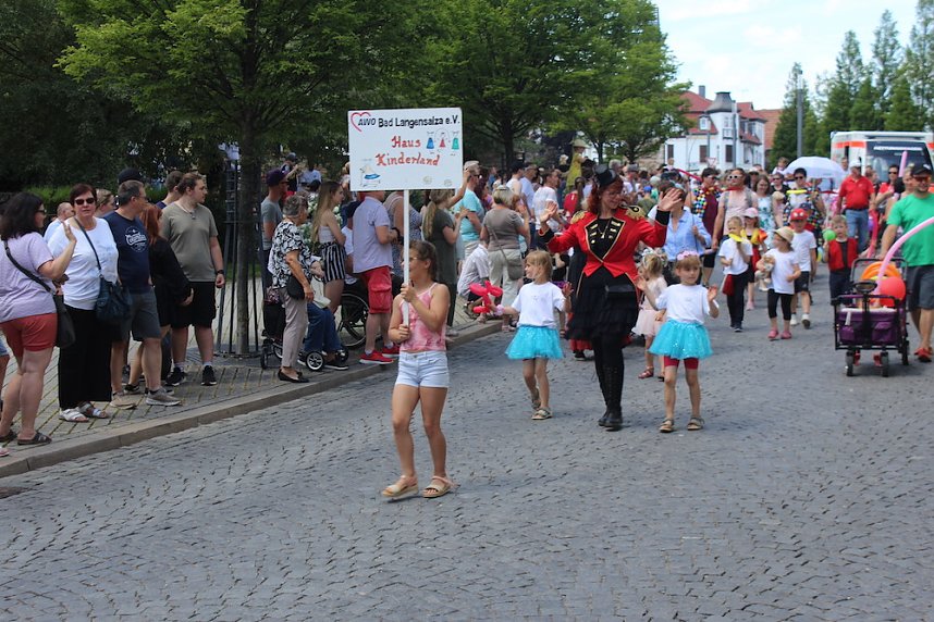 Festumzug zum Brunnenfest
