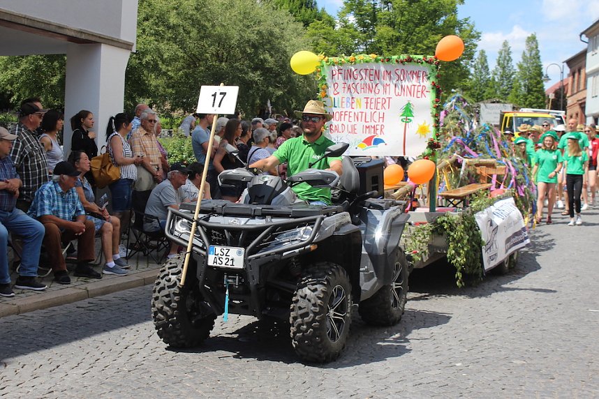 Festumzug zum Brunnenfest