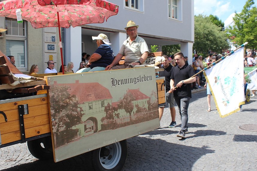 Festumzug zum Brunnenfest