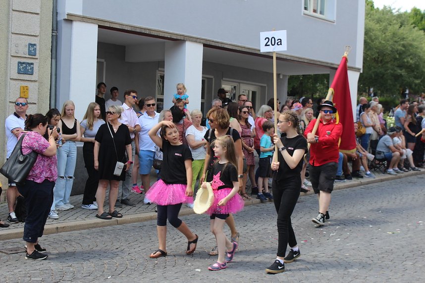 Festumzug zum Brunnenfest