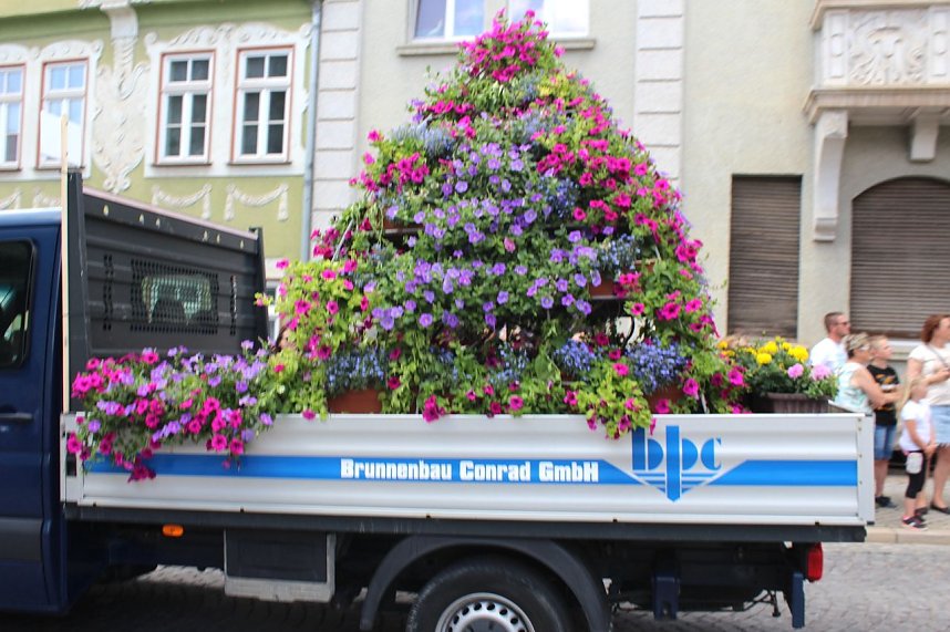 Festumzug zum Brunnenfest