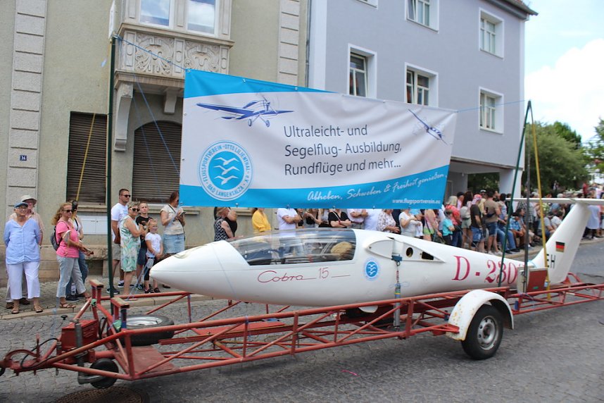 Festumzug zum Brunnenfest