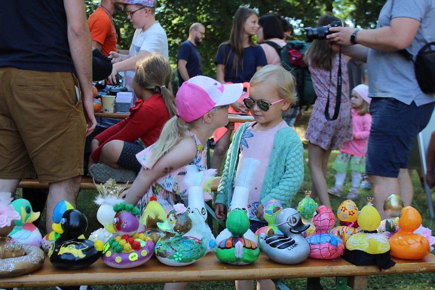 Am Start und an der Strecke des Entenrennens 2022