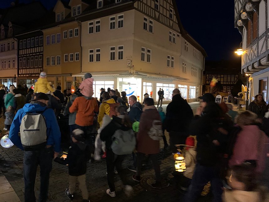 Stimmungsvoller Martinsnumzug in Bad Langensalza