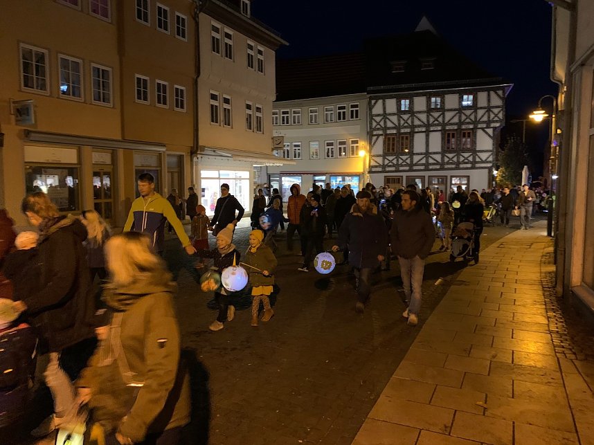 Stimmungsvoller Martinsnumzug in Bad Langensalza