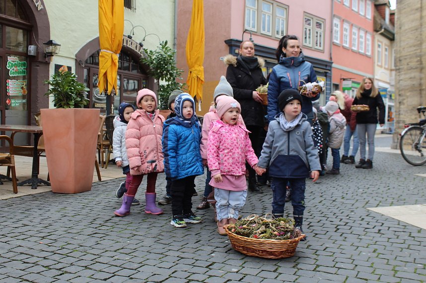 Fr&uuml;hjahrsputz am Bad Langensalzaer Rathaus