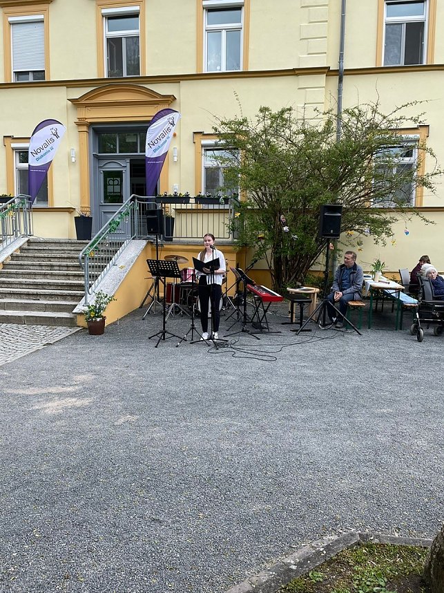 Pflegeheim "Schloss Sophie von K&uuml;hn" in Gr&uuml;ningen 