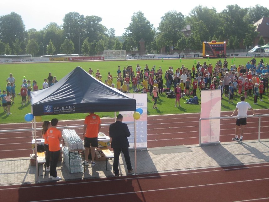 VR Bank Sporttag im Stadion der Freundschaft