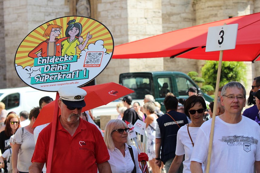 Fr&ouml;hliche Stimmung beim 210 Brunnenfest in Bad Langensalza