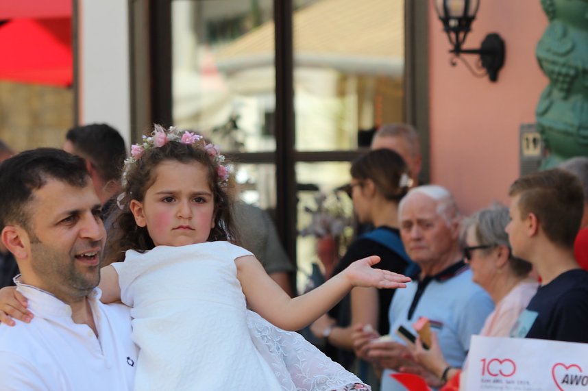 Fr&ouml;hliche Stimmung beim 210 Brunnenfest in Bad Langensalza
