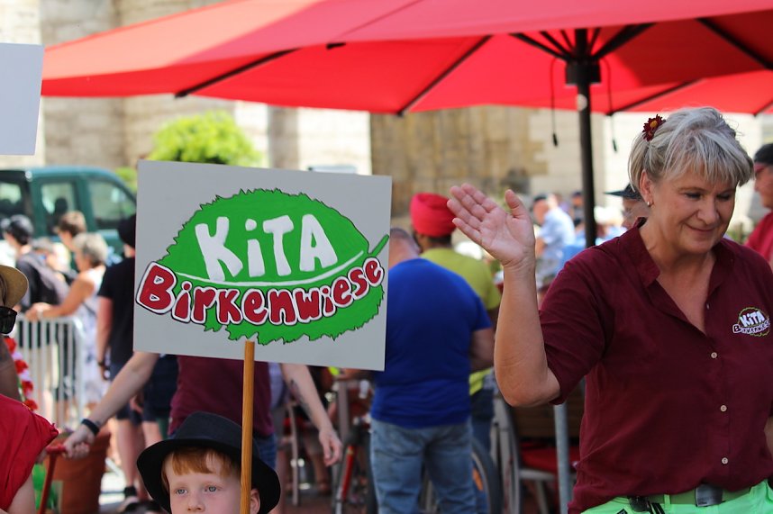 Fr&ouml;hliche Stimmung beim 210 Brunnenfest in Bad Langensalza
