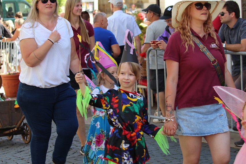 Fr&ouml;hliche Stimmung beim 210 Brunnenfest in Bad Langensalza