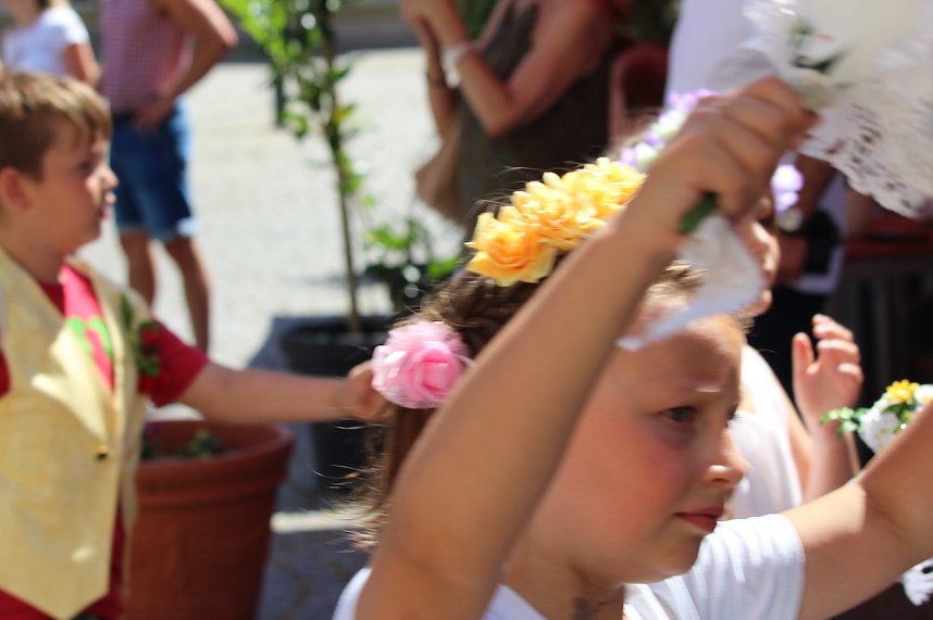 Fr&ouml;hliche Stimmung beim 210 Brunnenfest in Bad Langensalza