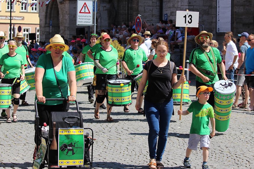 Fr&ouml;hliche Stimmung beim 210 Brunnenfest in Bad Langensalza