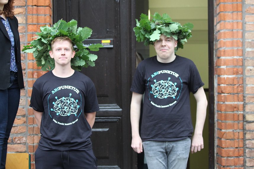 Abi 2023 - Abiturienten des Salza Gymnasiums in Bad Langensalza erhalten ihren Eichenlaubkranz