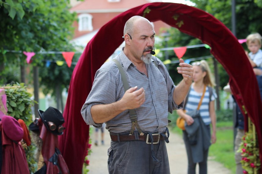 M&auml;rchenfest im Schl&ouml;sschenpark