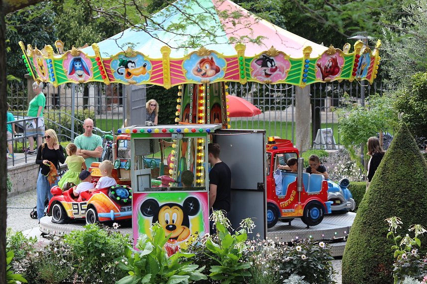 M&auml;rchenfest im Schl&ouml;sschenpark