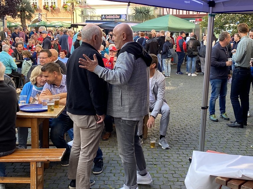 Saisoner&ouml;ffnung des THC auf dem Bad Langensalzaer Neumarkt