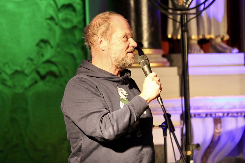 Die schottische Folkmusikerin Siobhan Miller und ihre Band begeisterten das Publikum in der Gottesackerkirche in Bad Langensalza 