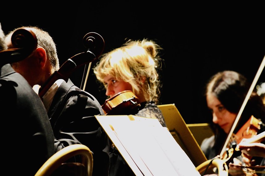 Weihnachtskonzert der Th&uuml;ringer Philharmonie Gotha-Eisenach im KKZ in Bad Langensalza