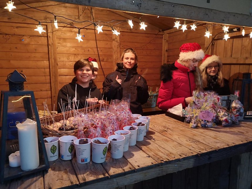 Lebendiger Adventskalender im Seiler-Gymnasium