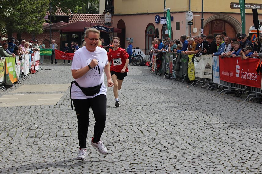 Eintausend L&auml;uferinnen und L&auml;ufer beteiligten sich am 3T&uuml;rmelauf in Bad Langensalza 2024