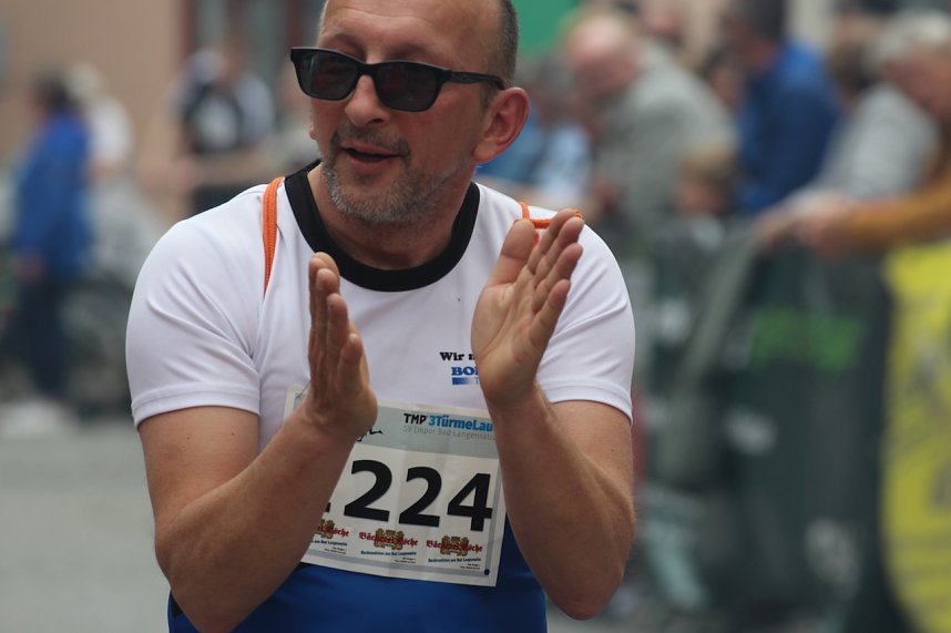 Eintausend L&auml;uferinnen und L&auml;ufer beteiligten sich am 3T&uuml;rmelauf in Bad Langensalza 2024