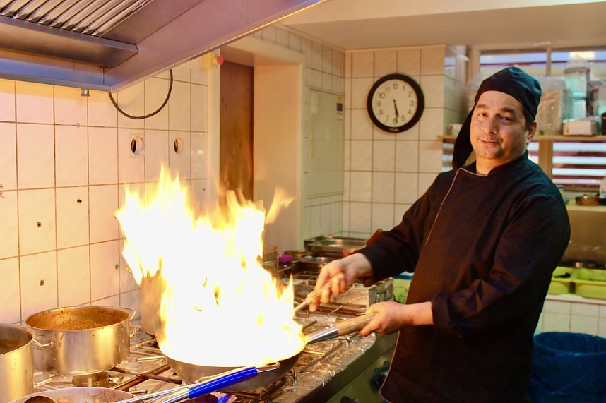 Er&ouml;ffnungsfeier mit geladenen G&auml;sten im Punjabi Bad&acute;sha