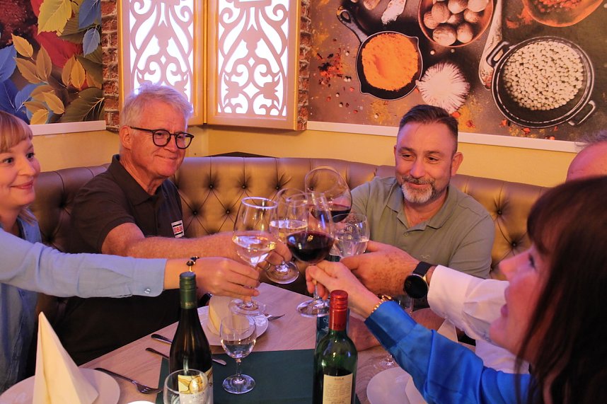 Er&ouml;ffnungsfeier mit geladenen G&auml;sten im Punjabi Bad&acute;sha