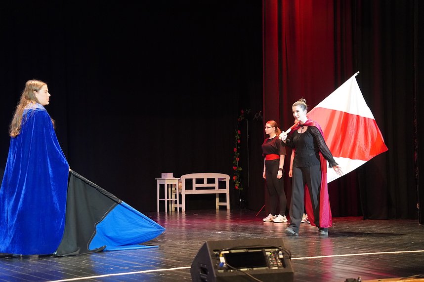 "Time and Time again" gespielt von Sch&uuml;lerinnen und Sch&uuml;lern des Salza Gymnasiums und der Grundschule Sonnenhof