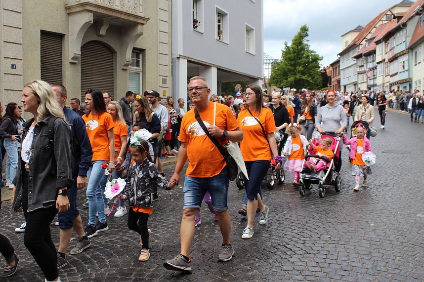 Gro&szlig;er festlicher Umzug zum 211. Brunnenfest in Bad Langensalza
