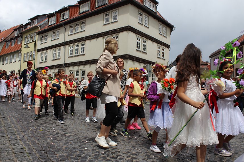 Gro&szlig;er festlicher Umzug zum 211. Brunnenfest in Bad Langensalza