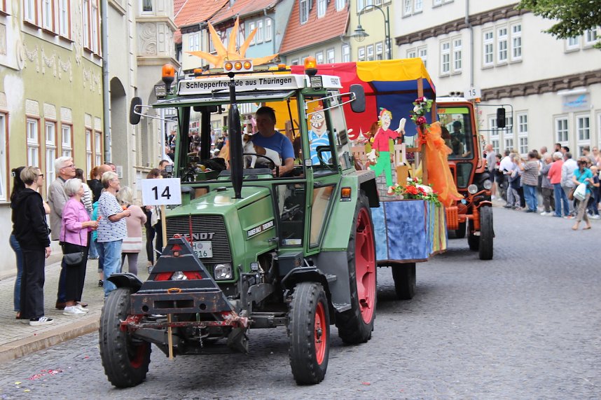 Gro&szlig;er festlicher Umzug zum 211. Brunnenfest in Bad Langensalza