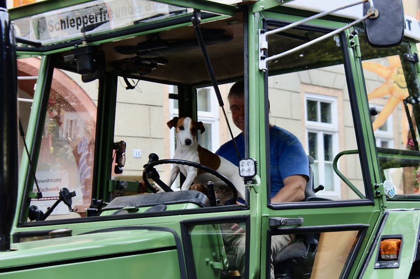 Gro&szlig;er festlicher Umzug zum 211. Brunnenfest in Bad Langensalza