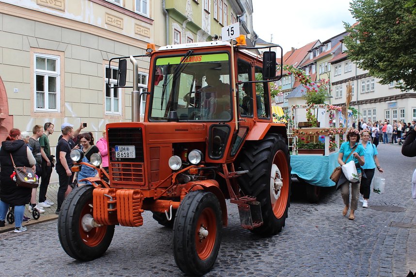 Gro&szlig;er festlicher Umzug zum 211. Brunnenfest in Bad Langensalza