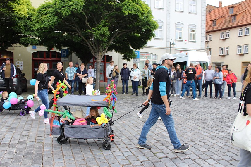 Farbenfroher Festumzug zum 211. Brunnenfest in Bad Langensalza