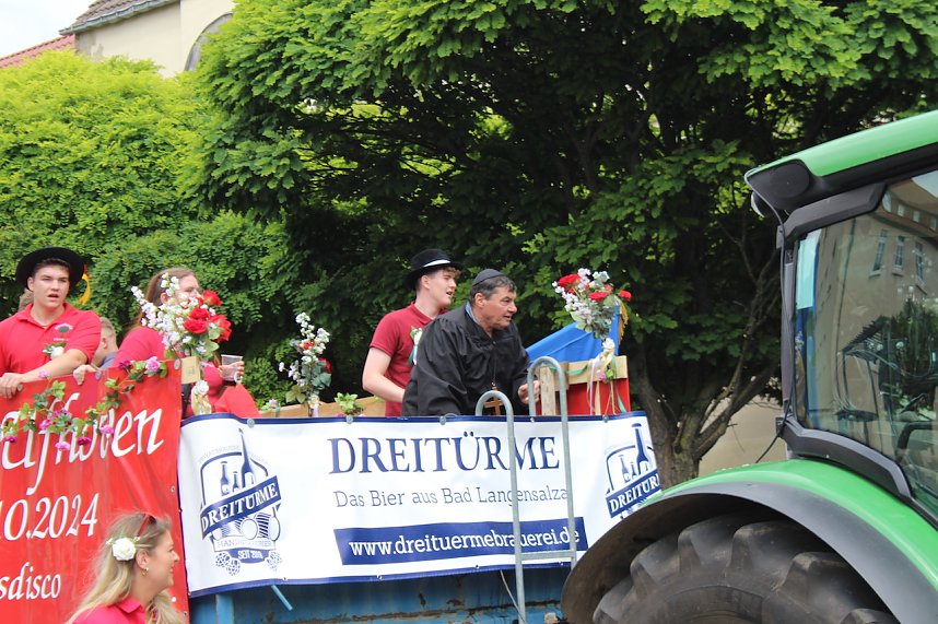 Farbenfroher Festumzug zum 211. Brunnenfest in Bad Langensalza