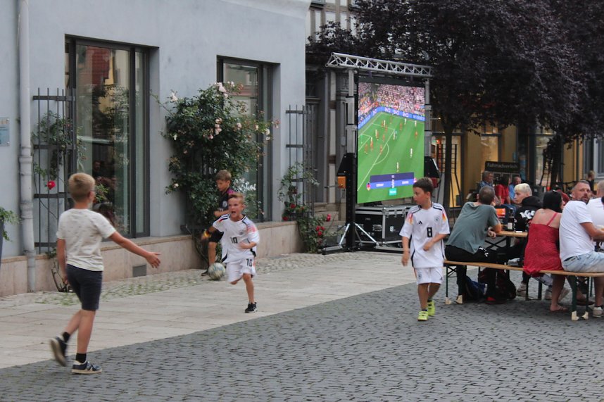 Trainieren hier die kommenden Stars f&uuml;r die EM 2044? 