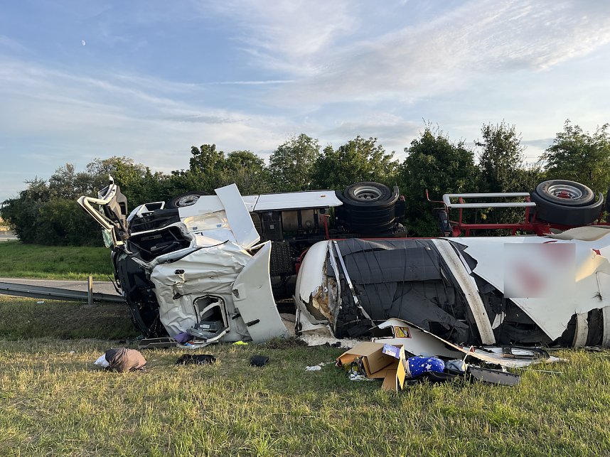 umgekippter Bierlaster sorgt f&uuml;r Sperrung der Anschlussstelle Erfurt-Nord