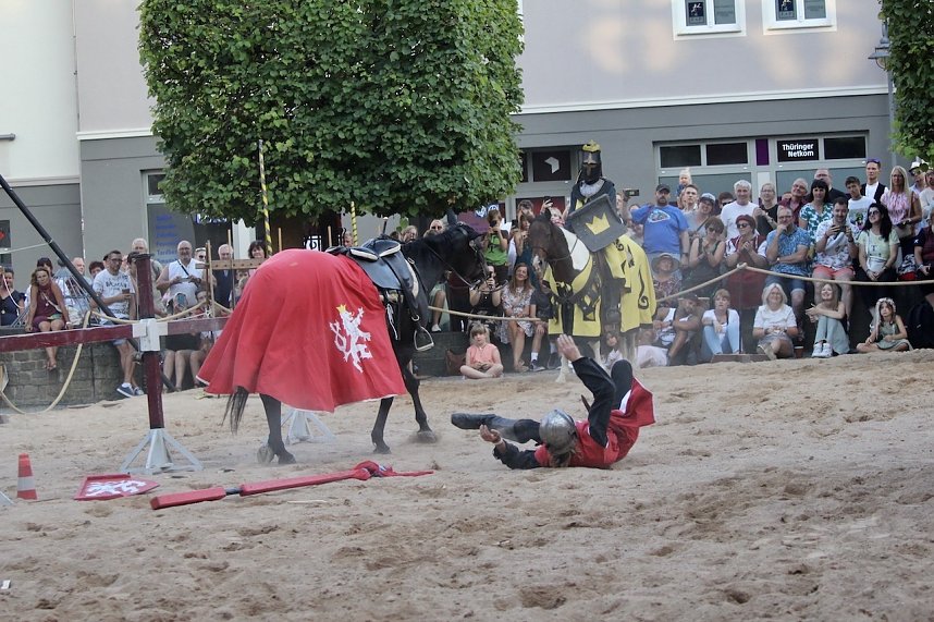 Hochprofessionelle Reitershow mit "Wenzel Ritterspiele"
