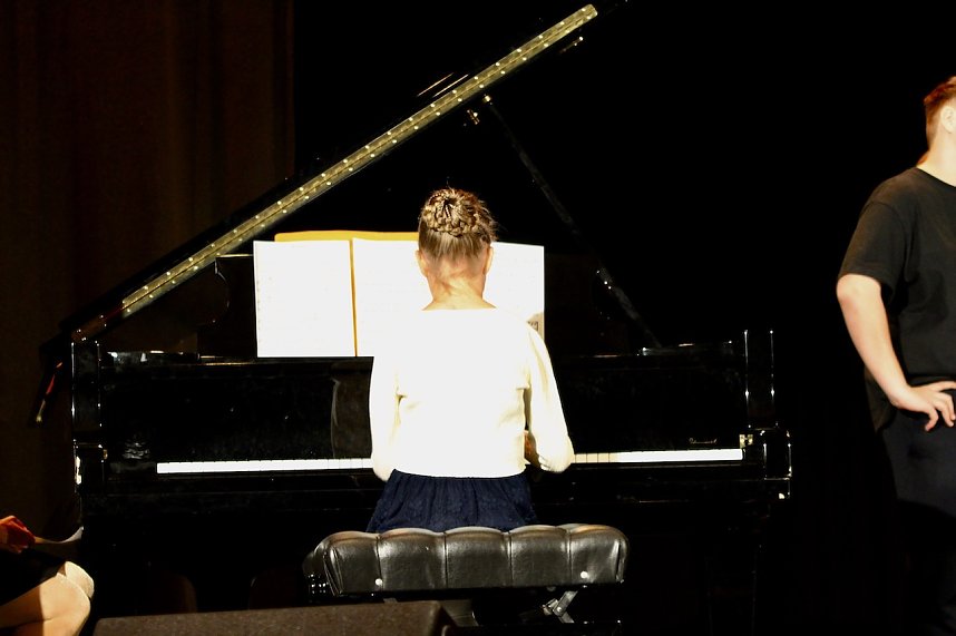 Mitwirkende der Gala des Salza-Gymnasiums in Bad Langensalza 2024