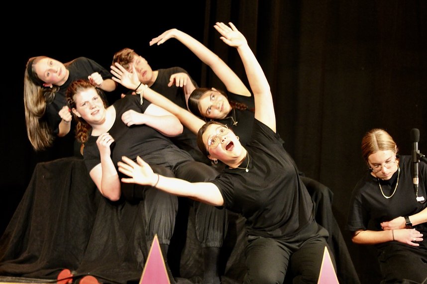 Mitwirkende der Gala des Salza-Gymnasiums in Bad Langensalza 2024