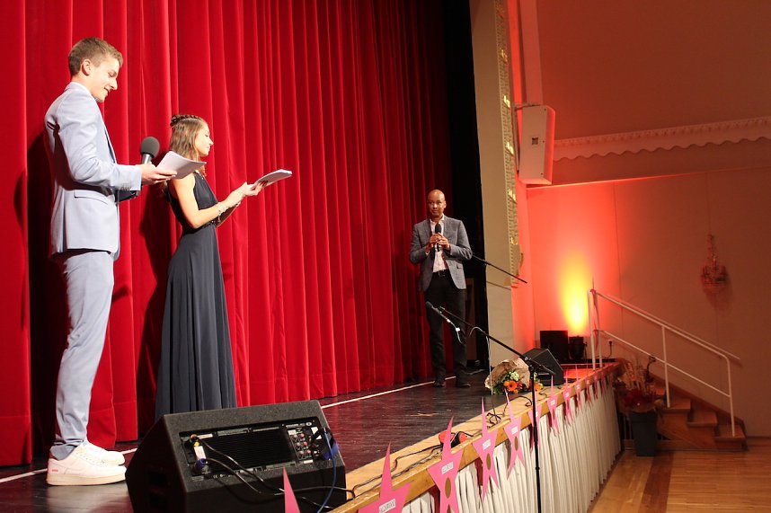 Mitwirkende der Gala des Salza-Gymnasiums in Bad Langensalza 2024