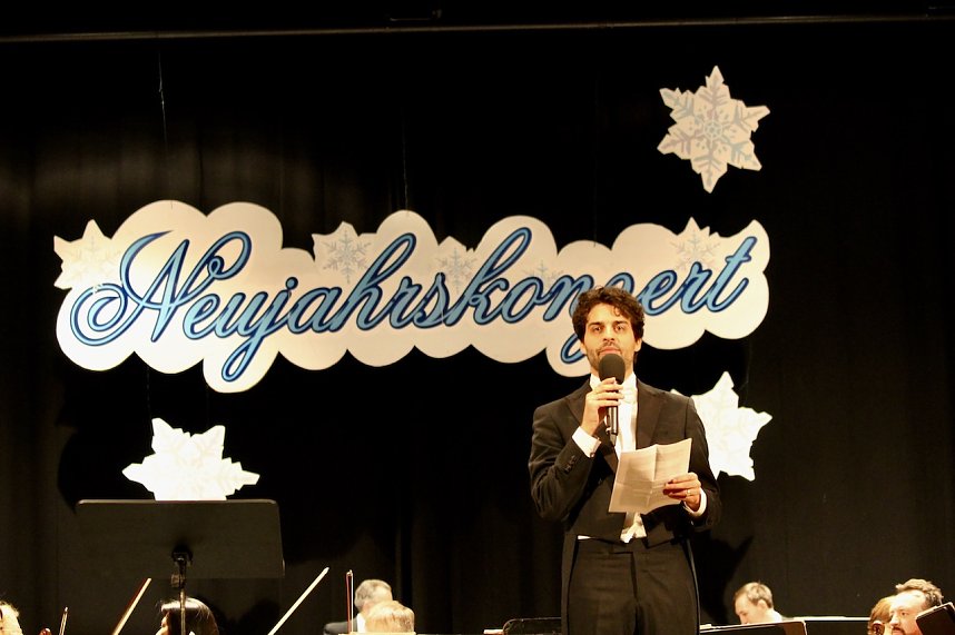 Neujahrskonzert des Loh-Orchesters in Bad Langensalza unter der Leitung von Julian Gaudiano (1. Kapellmeister TN LOS)