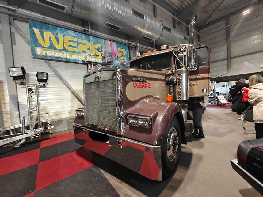 Peter Blei unterwegs auf der Automesse Erfurt