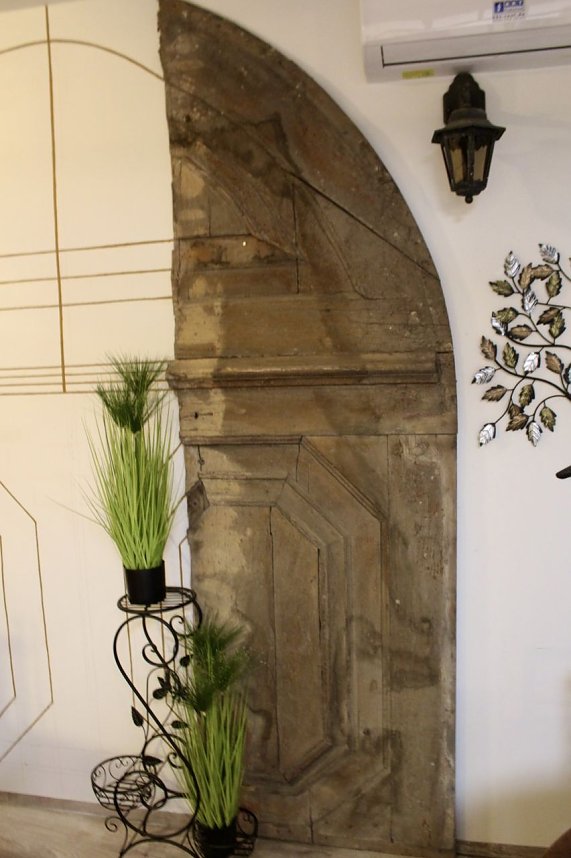 "Nostalgisches Caf&eacute; im EG" ist seit heute in Teetruhe er&ouml;ffnet