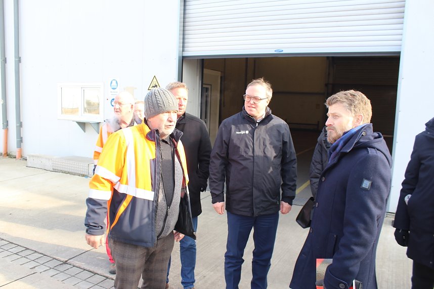 Ortsbegehung einer m&ouml;glichen neuen Halle f&uuml;r Federn O&szlig;wald