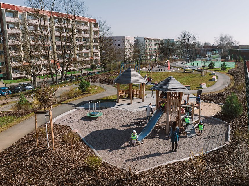 Spielplatz Bad Nauheimer Stra&szlig;e in Bad Langensalza, an "Nutzer" &uuml;bergeben